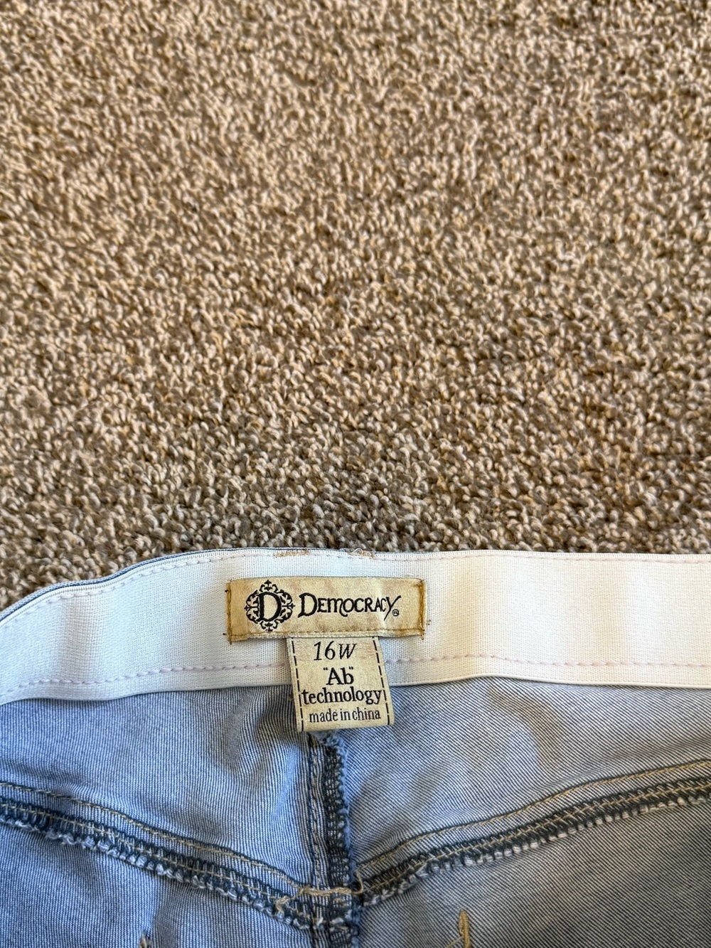 Democracy Jeans - Picture 2 of 6